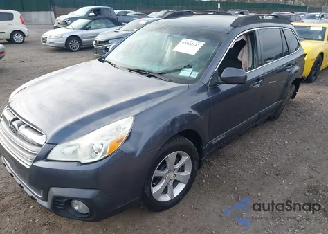 2014 Subaru Outback 2.5I Premium z USA, uszkodzony, nr VIN 4S4BRBCC3E3233811